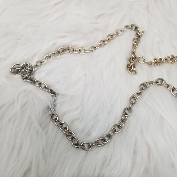 Floral crossbody bag with chain strap - Picture 7 of 13